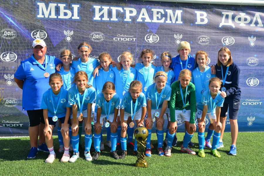 Команда девочек «Чертаново-2012» – чемпион фестиваля «Загрузи себя футболом!»