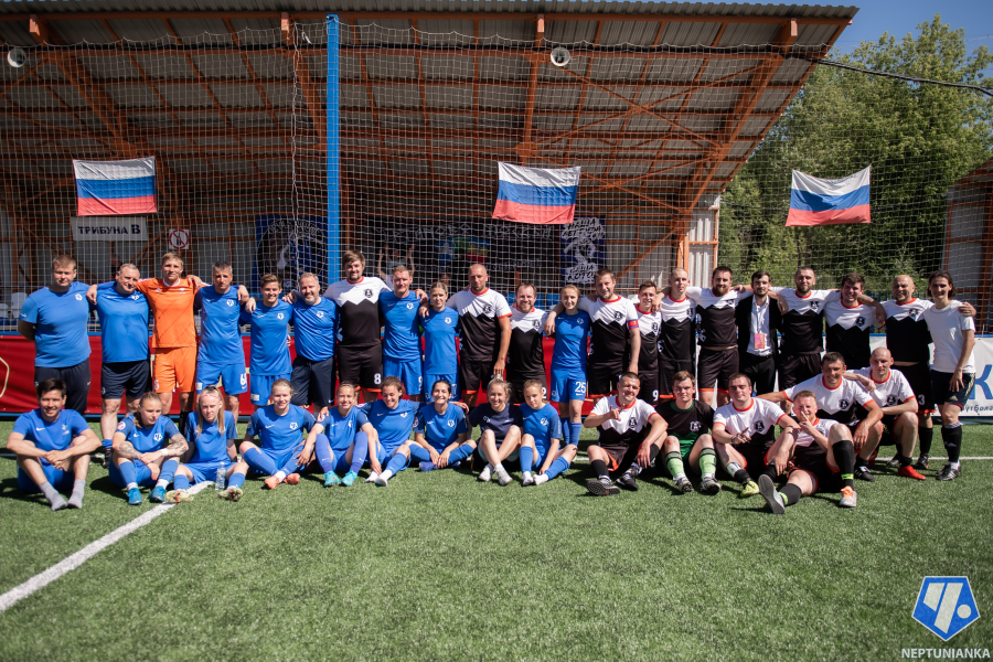 ЖФК «Чертаново» сыграл благотворительный матч с СФК и болельщиками