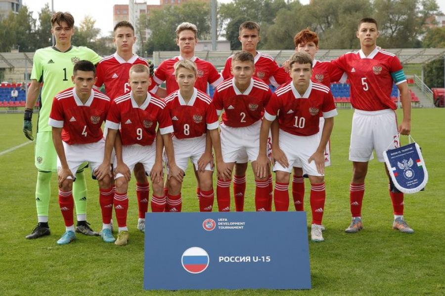 Козлов и Гайнуллин выиграли турнир в Минске в составе сборной России U-15